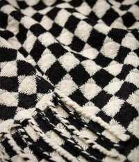 merino-wool-blanket-azulejo-pattern-throw-squares-black-detail
