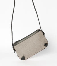 Shoulder strap clutch