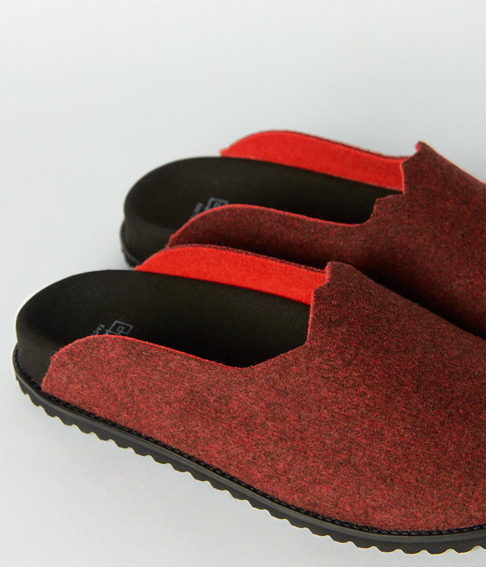 wool-clogs